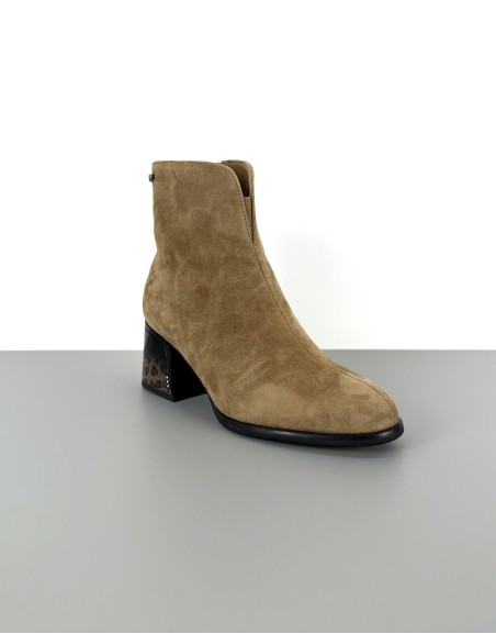 Botki zamszowe skórzane...