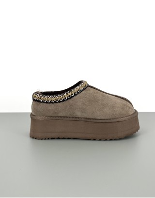 Klapki skórzane jak UGG...