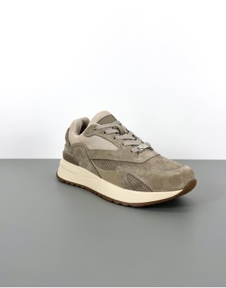 Wygodne sneakersy skórzane...