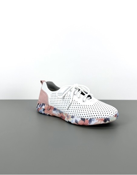 Bardzo lekkie półbuty...