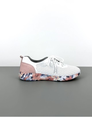 Bardzo lekkie półbuty...