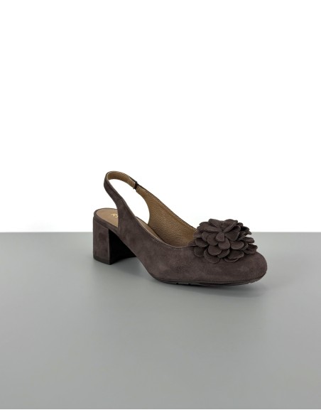 Ryłko czółenka bez pięty...