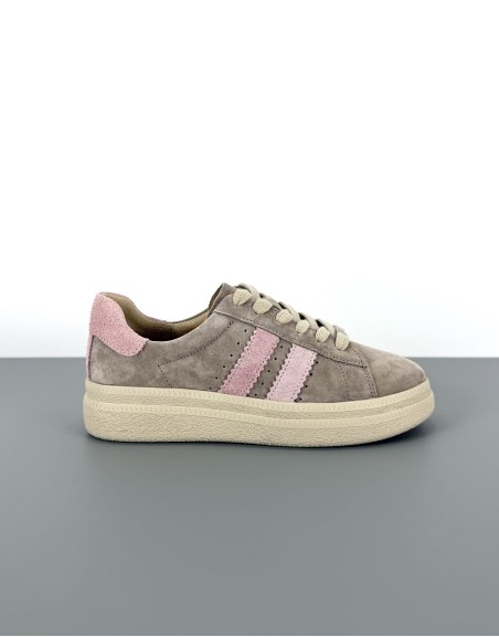 Sneakersy skórzane...