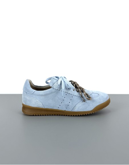 Sneakersy pudrowy błękit...