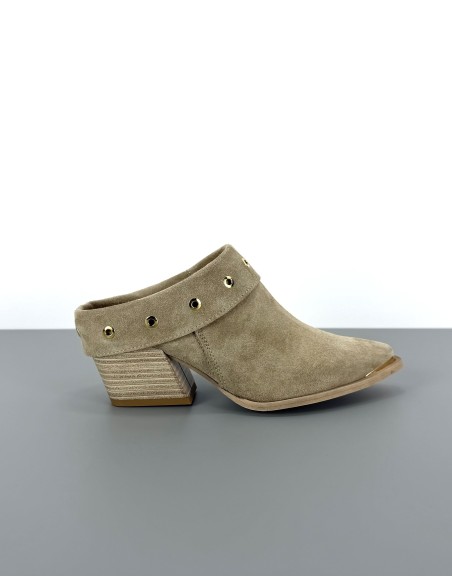 Wyjątkowe klapki beżowe...