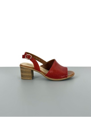 Sandały skórzane na obcasie...