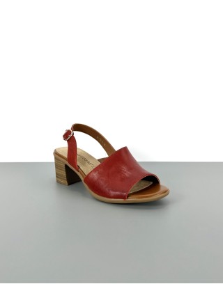 Sandały skórzane na obcasie...