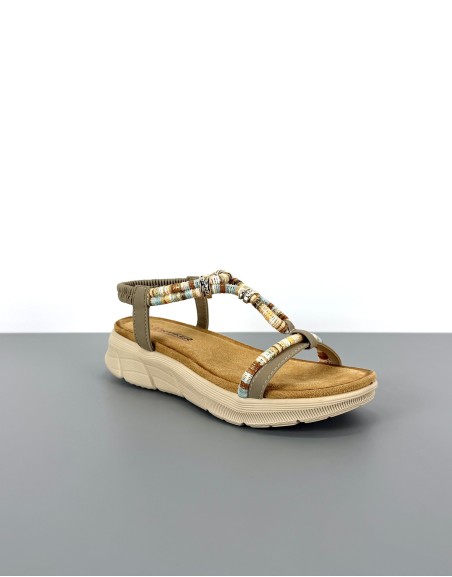 Wygodne sandały z ozdobami...