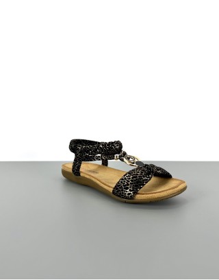 Wygodne sandały z ozdobami...