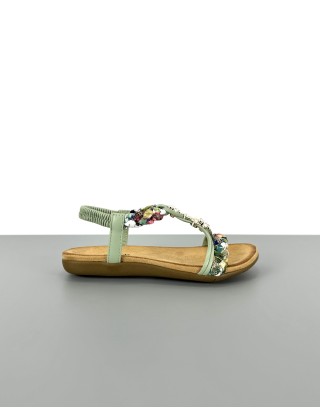 Wygodne sandały z ozdobami...